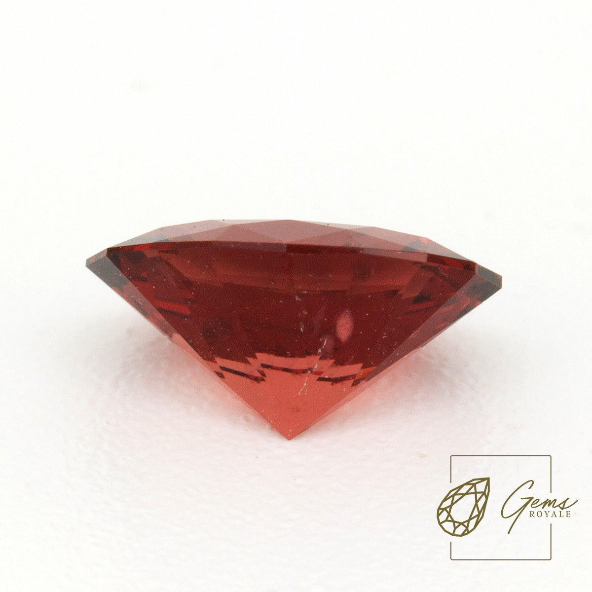 Oval cut Garnet 1.13 Ct