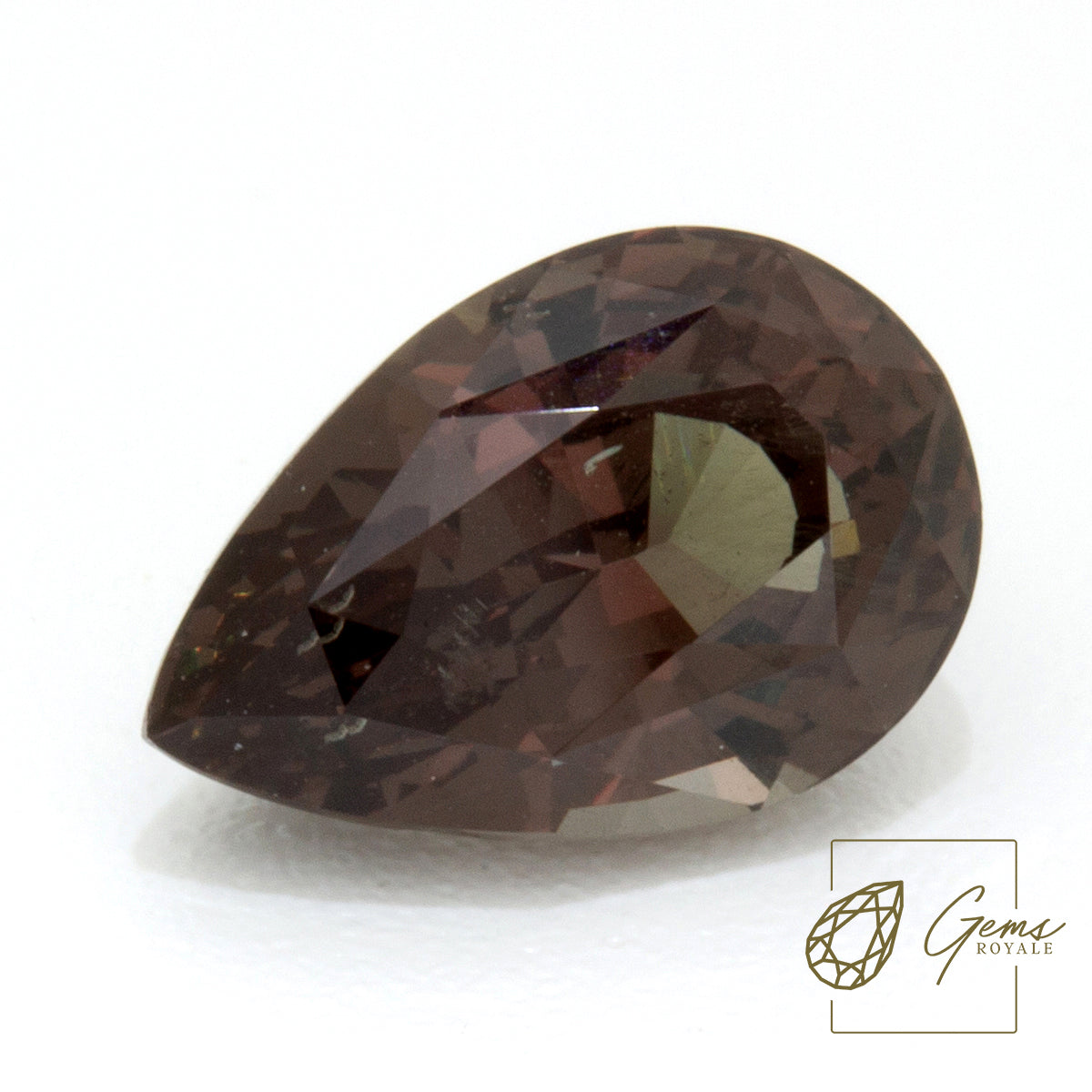 Pear cut Garnet 2.4 Ct