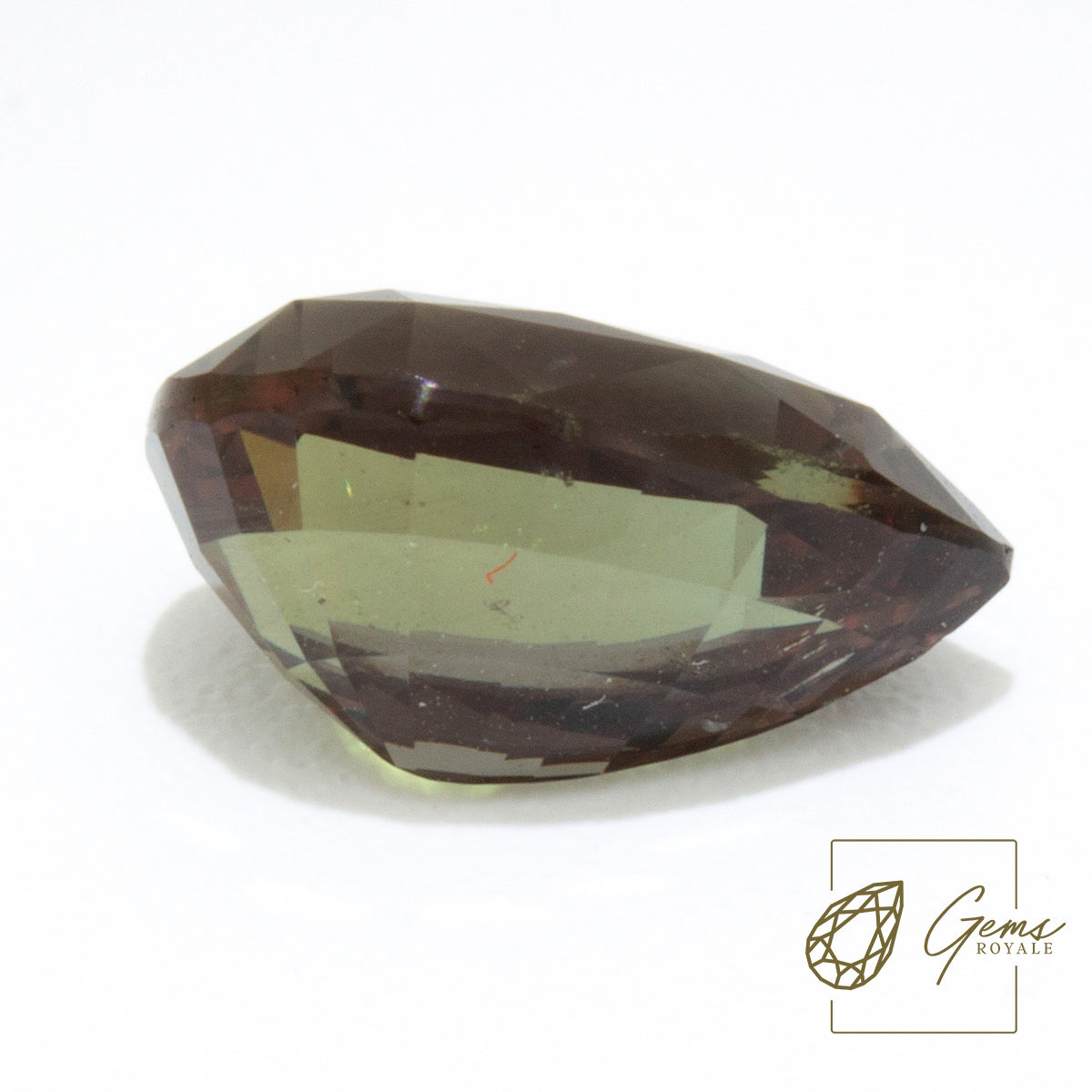 Pear cut Garnet 2.4 Ct