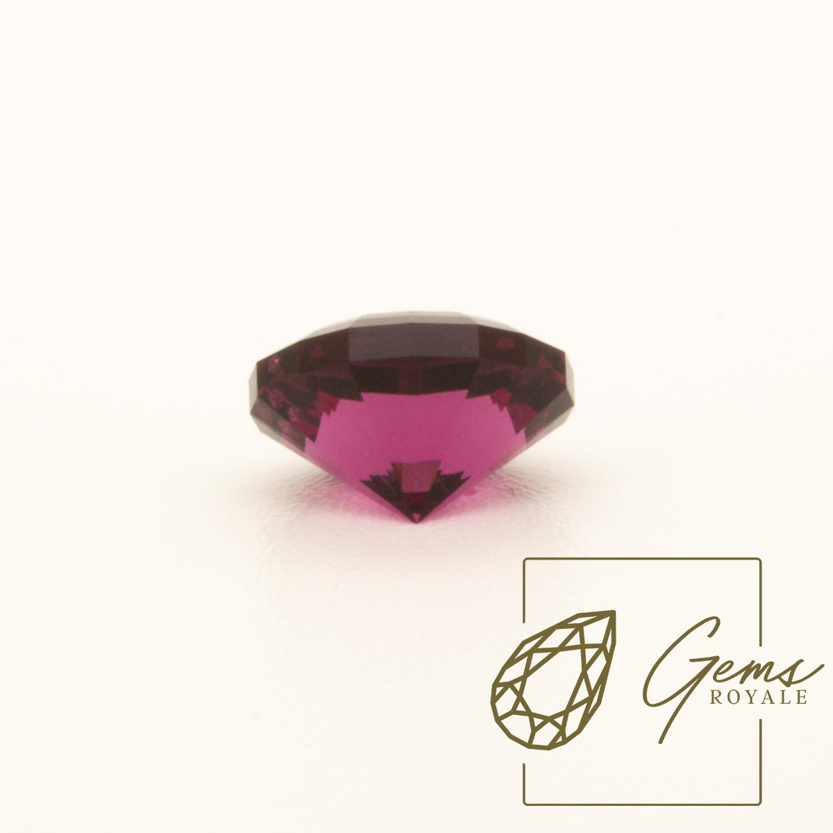 Oval Umbalite Garnet, 2.54 ct