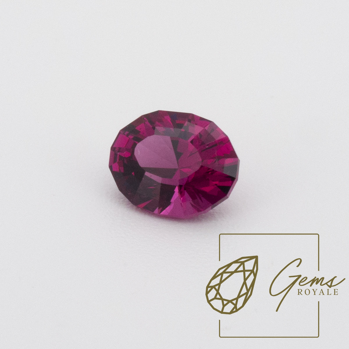 Oval Umbalite Garnet, 1.62 ct
