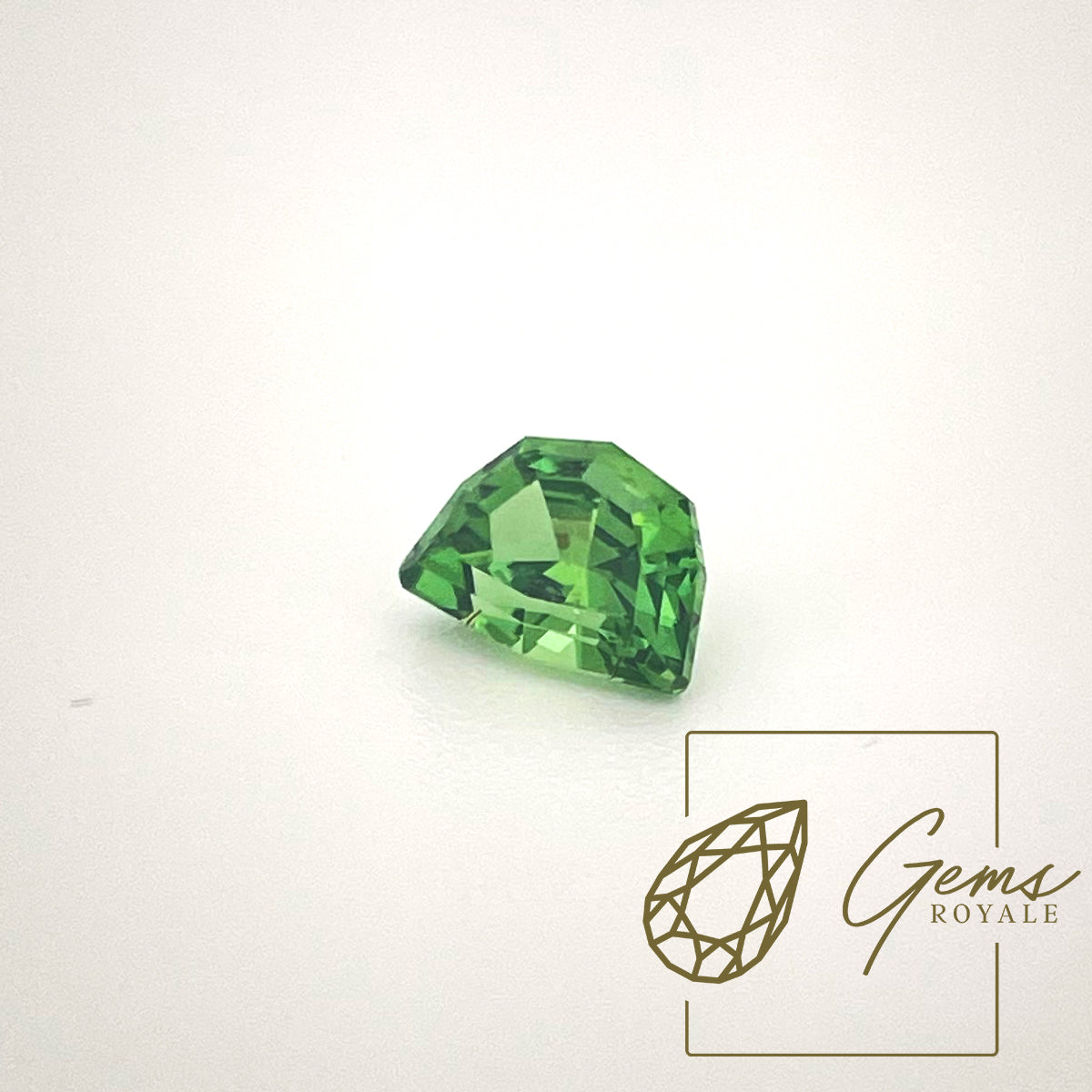 Shield cut Tsavorite garnet 1.49 ct