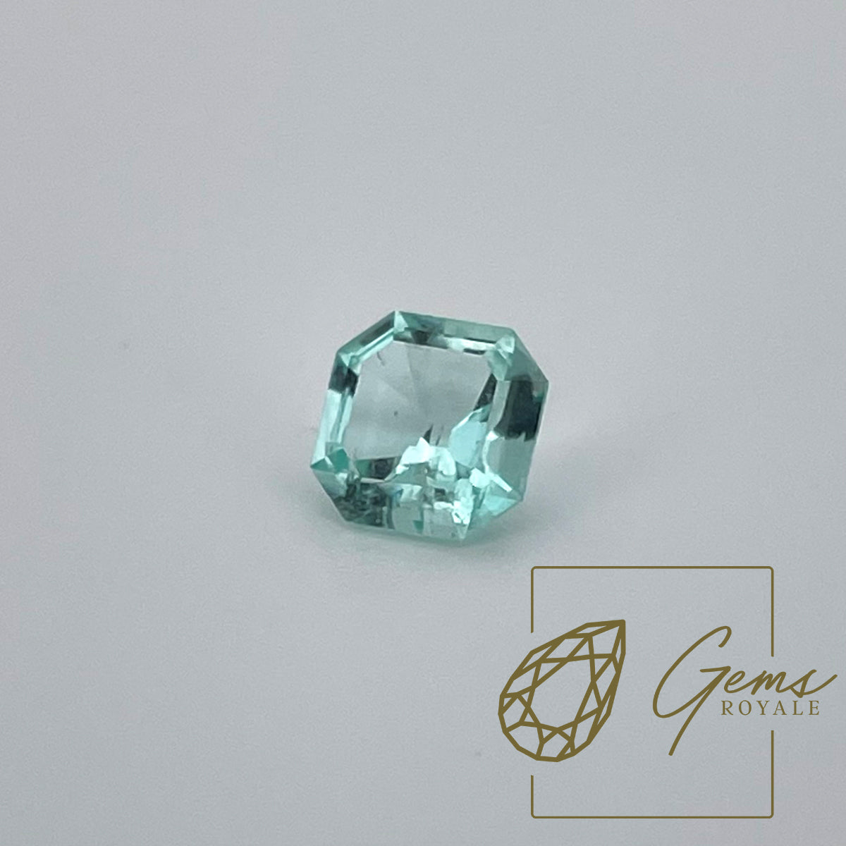 Emerald cut, Colombian Emerald, 0.81 ct