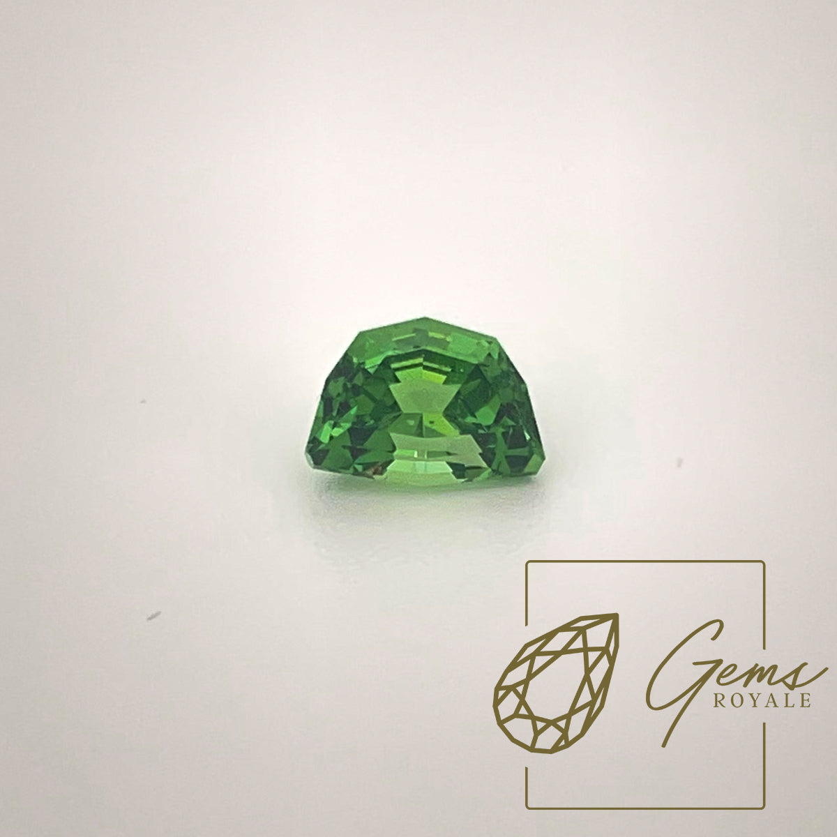 Shield cut Tsavorite garnet 1.49 ct