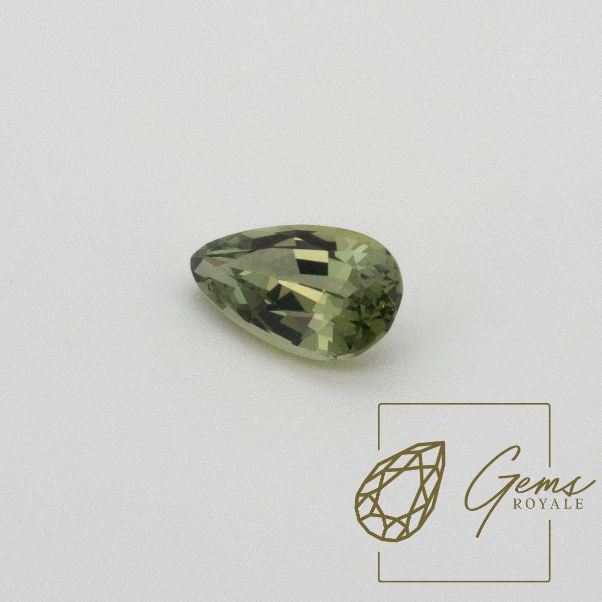 Green pear shape Sapphire, 3.55 carats