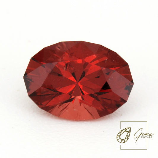 Oval cut Garnet 1.13 Ct
