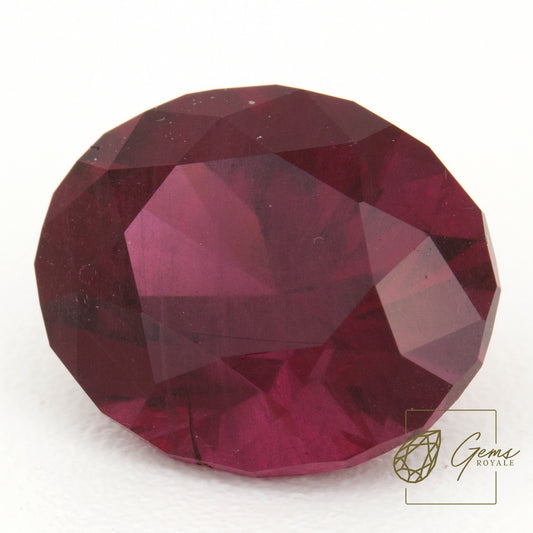 Oval cut Garnet 3.69 Ct