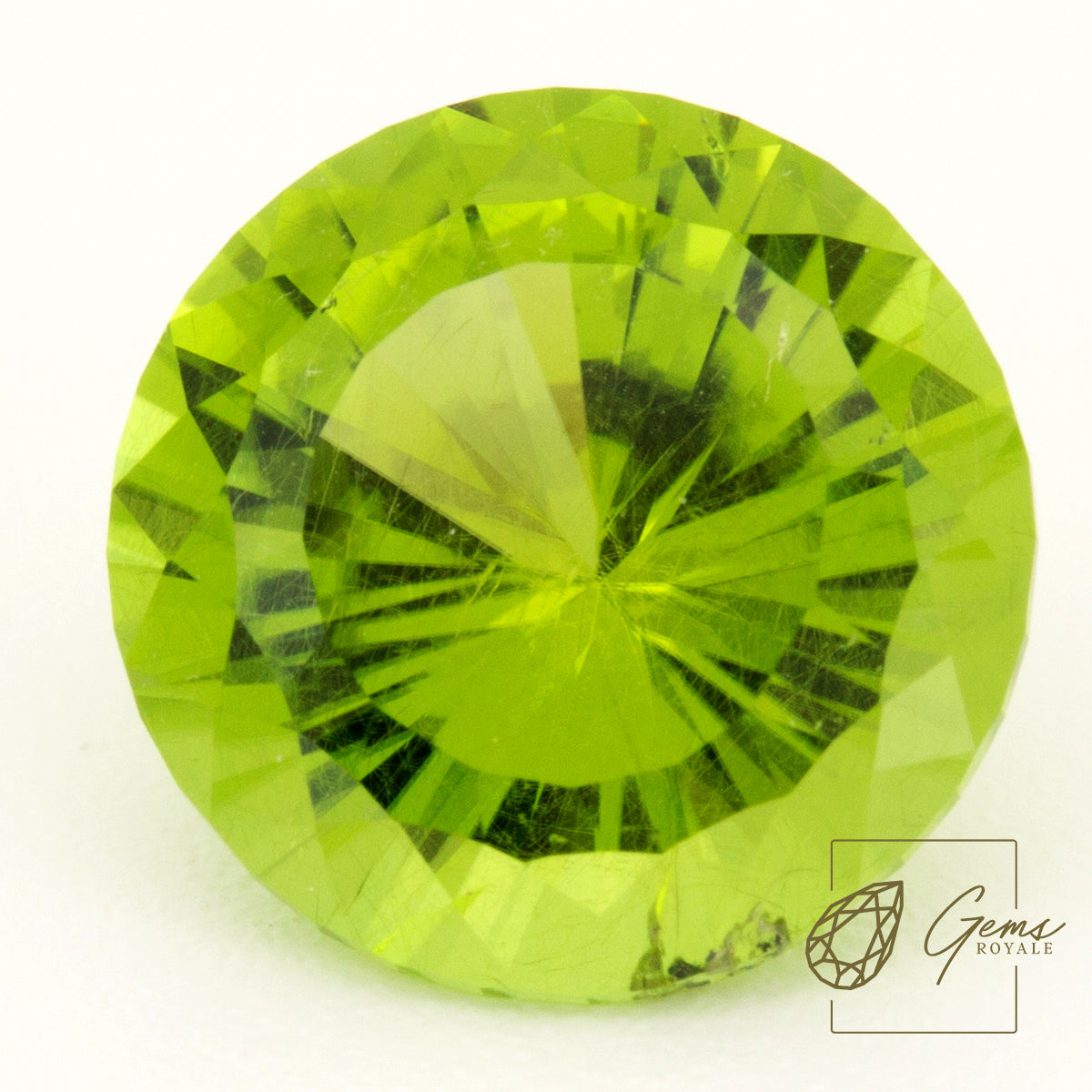 Fancy brilliant cut Peridot, 4.90 carats