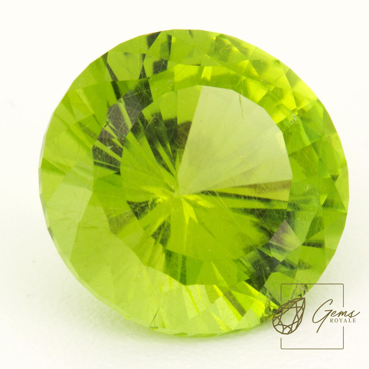 Fancy brilliant cut Peridot, 4.90 carats