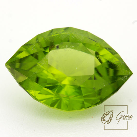 Eye cut Peridot 6.7 Ct