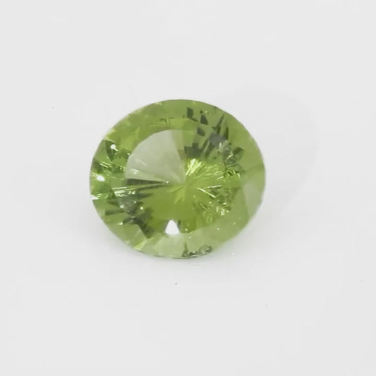 Fancy brilliant cut Peridot, 4.90 carats